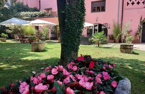 Salionze House | Idyllic Villa Retreat by Lake Garda with Garden Access