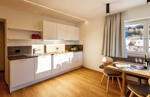 Castelrotto Apartment | Top-Rated Apartment “Haus Lohengrin” with Mountain View