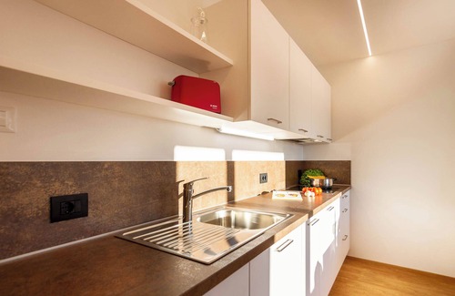 Castelrotto Apartment | Top-Rated Apartment “Haus Lohengrin” with Mountain View