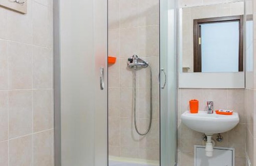Pervomaysky District Hotel | Budget-Friendly IT Time Hotel with Breakfast & Accessibility