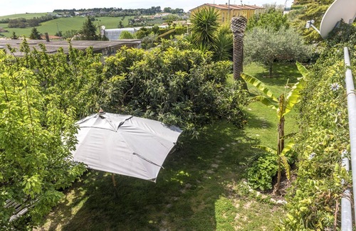Sirolo Apartment | Discover Sirolo: Five-Room Villa with Garden & Spa