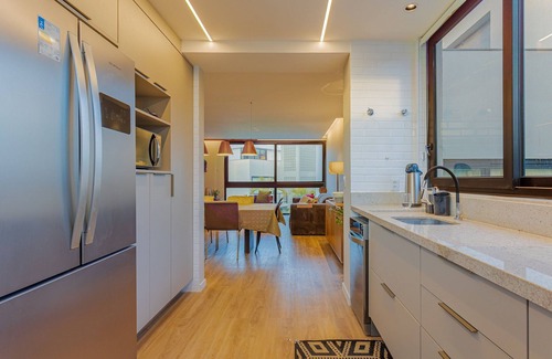 Itacimirim Apartment | IT38 Duplex Decorado - Steps from the Beach with Pool