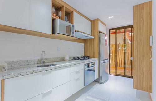 Itacimirim Apartment | Relaxing Getaway at Lindo Village 2 Suites in Itacimirim