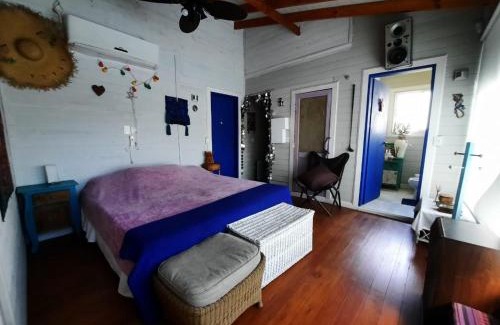 Partido de Tigre Cabin | Discover Itaca Delta Cabañas: Oceanfront Getaway Awaits