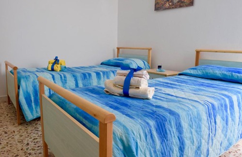 Casuzze House | Pet-Friendly Itaca: Guest Rated 9/10 with Kitchen Amenities
