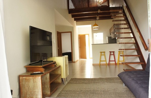 Itacimirim Apartment | Idyllic Itacimirim: Oceanfront Escape with Pool & Breakfast