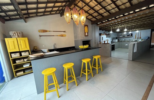 Bela Vista House | Discover Itacimirim: Poolside Bliss Near Praia do Forte