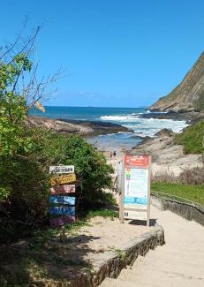 Itacoatiara Apartment | Itacoatiara: Oceanfront Apartment with Breakfast by the Beach