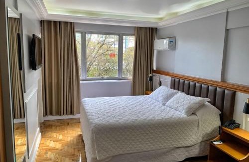 Centro Hotel | Discover Itaimbé Palace Hotel: Family-Friendly & Accessible