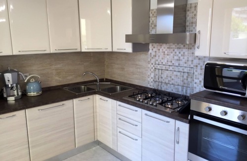 Pizzo Apartment | Italian Elegance with Pool and Breakfast in Pizzo