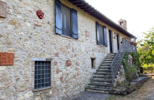 Montecampano Apartment | Italian countryside oasis close to Rome (1 hr). With Pool, Gym & Calisthenics.