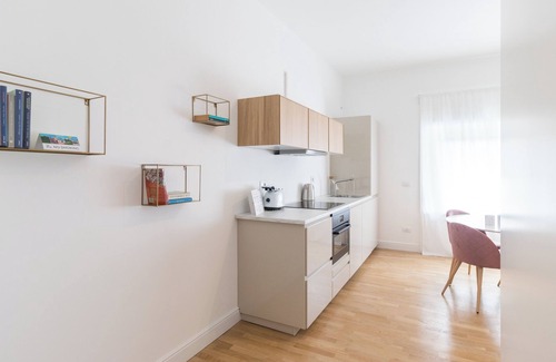 Loreto Apartment | Convenient Italianway - Brianza 28 with Breakfast & Kitchen