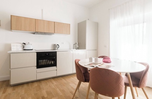 Loreto Apartment | Convenient Italianway - Brianza 28 with Breakfast & Kitchen