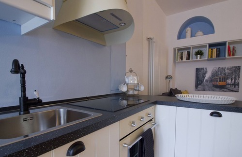 Zona Risorgimento Apartment | Relaxing Retreat at Italianway - Lambro with Spa and Breakfast