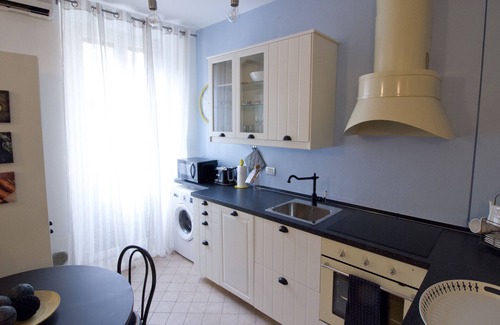 Zona Risorgimento Apartment | Relaxing Retreat at Italianway - Lambro with Spa and Breakfast