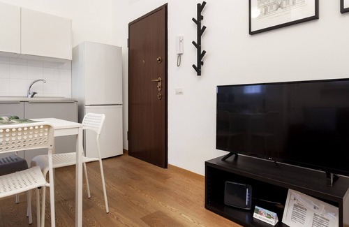 Porta Romana Apartment | Inviting Stay at Italianway - Palladio 16 with Spa & Breakfast