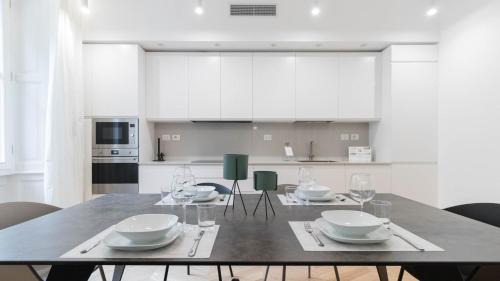 Tricolore Apartment | Comfortable Stay at Italianway - Pindemonte 1, Rated 8.6/10