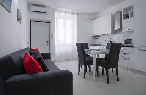 Zona Risorgimento Apartment | Explore Italianway - Rosolino Pilo 7: Family-Friendly Stay