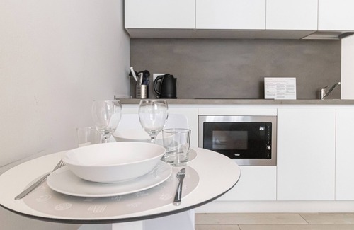 Magenta Apartment | Italianway - The B Village Standard with Spa & Kitchen Access