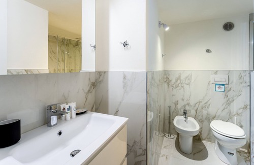 Magenta Apartment | Italianway - The B Village Standard with Spa & Kitchen Access