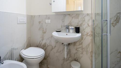 Magenta Apartment | Family-Friendly Stays at Italianway - The B Village Standard