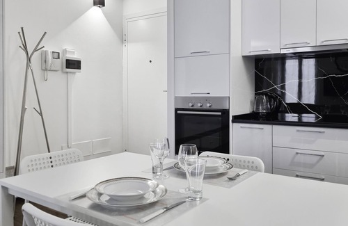 Carrobbio Apartment | Discover Italianway - Torino 57 A with Spa and Pet-Friendly Amenities