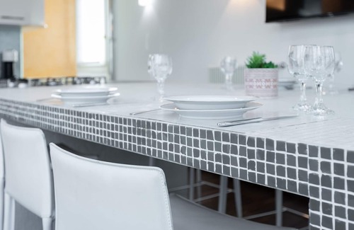Carrobbio Apartment | Explore Torino 57 B: Pet-Friendly Stay with Spa & Hot Tub