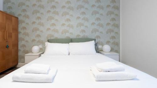 Magenta Apartment | Family-Friendly Getaway at Vincenzo Monti 29 C