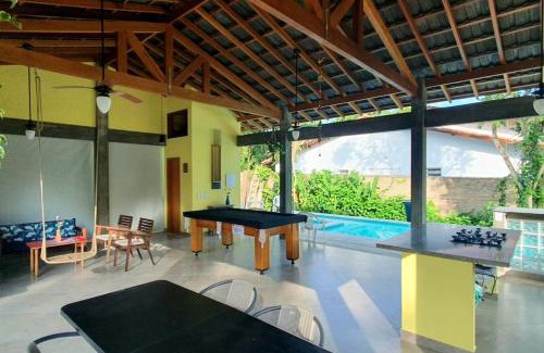 Itamambuca House | Oceanfront Refúgio Itamambuca with Pool & Pet Friendly Stay