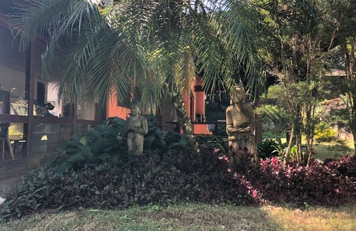 Itamambuca House | Itamambuca: Ocean View Getaway Just Steps from the Beach