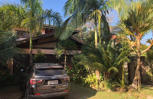 Itamambuca House | Itamambuca: Ocean View Getaway Just Steps from the Beach