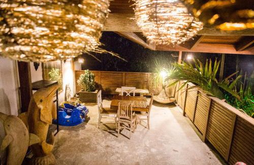Itamambuca House | Oceanfront Getaway at Itamambuca Casa das Ondas
