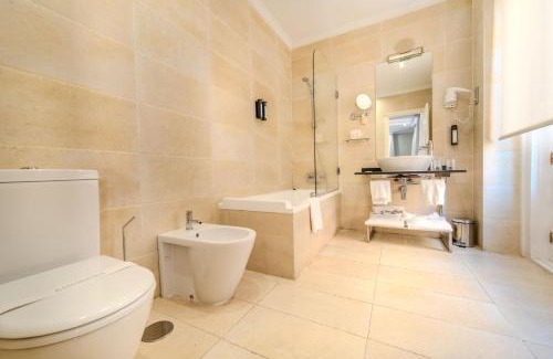 Chueca Hotel | Discover ITC Infantas by Soho Boutique: Pet Friendly Retreat