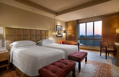 Mumbai Hotel | Elegant ITC Maratha Mumbai: 5-Star Comfort & Premium Amenities
