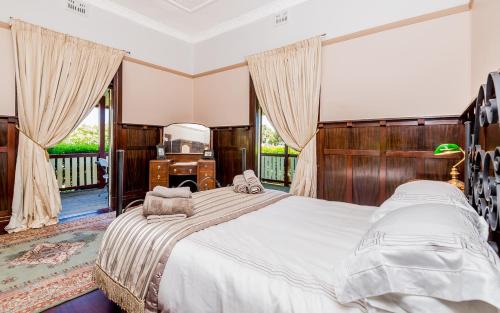 Grafton House | Explore Ithaca: Family-Friendly Stay with Top Reviews