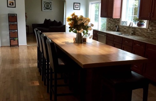 Etna House | Ithaca, Ellis Hollow Retreat with heated Pool & Hot Tub
