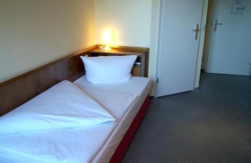 Glinde Hotel | Discover Entrée Glinde Restaurant & Tagungshotel Amenities