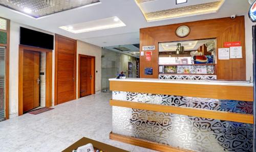 Mathura Hotel | Convenient Stay at Itsy Hotels Anjali Mahal Near Railway Station