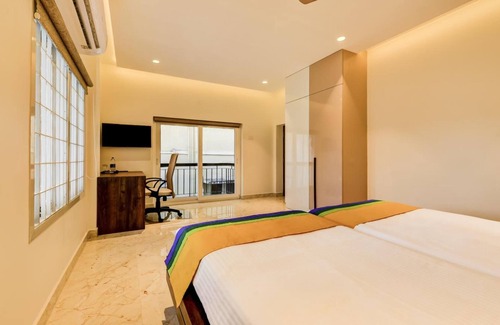 Velachery Hotel | Budget-Friendly Stay at Itsy Hotels Mirra with Breakfast