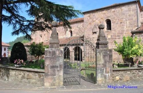 Etxalar Apartment | Family-Friendly Retreat at Iturraldea I y II - Rated 9.5/10