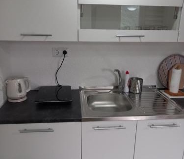 Jajce Apartment | Experience Iva Apartmani: Family-Friendly Retreat Awaits