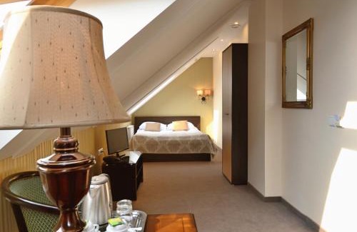 Old Town Hotel | Comfortable Ivolita Vilnius: Family-Friendly with Breakfast