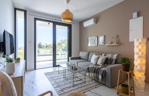Larnaca Apartment | Cozy Ivory 1-BR Apartment in Aradipou for Families