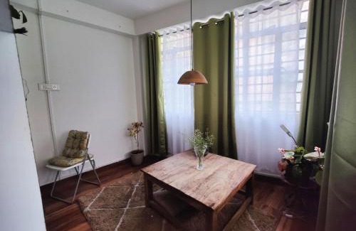 Darjeeling House | Ivory Botanic Stay: Top-Rated Pet and Child Friendly Retreat