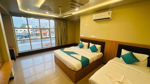 Gundlupet Hotel | Ivory Suites