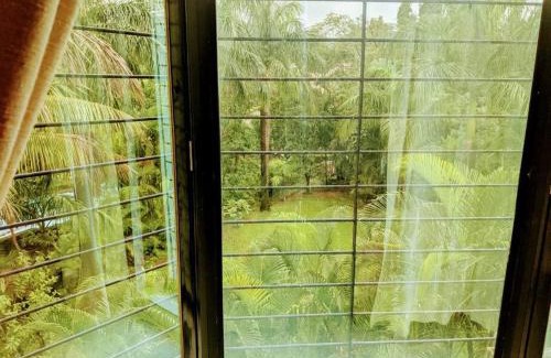 St.Stanislaus Villa Villa | Pet-Friendly Ivy Cosy House, 2 BHK Retreat in Khandala
