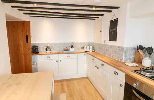 Winster Cottage | Family-Friendly IVY COTTAGE: Character Holiday Retreat