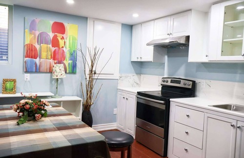 Glen Abbey Bed & Breakfast | Ivy Den