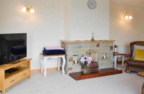Selby House | Guest Rated Ivy Grange Cottage: Pet and Child Friendly Retreat