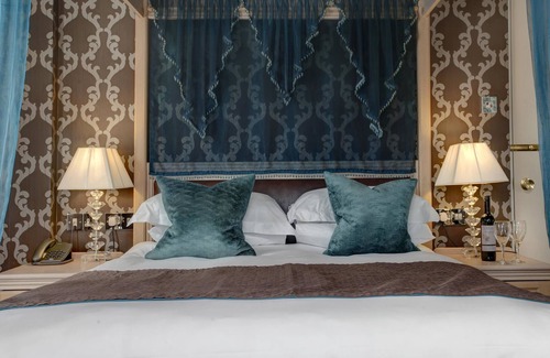 Ingatestone Hotel | Discover Ivy Hill Hotel: Spa, Dining & Family-Friendly Stays